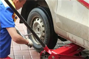 四季青附近拖车24小时服务热线电话